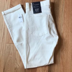 Gap best girlfriend jeans 26 salt white
